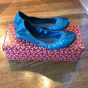 Tory Burch Eddie Patent Flat - Size 6